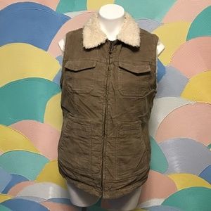 Guide series green zip up vest Sz M